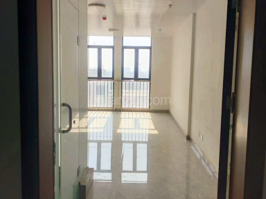 出租 480元/月 太和万达商圈高档写字楼租赁，酒店式公寓出租 精装修单层21个房间可整租 员工宿舍